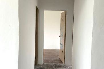 Taman Pulai Utama Flat