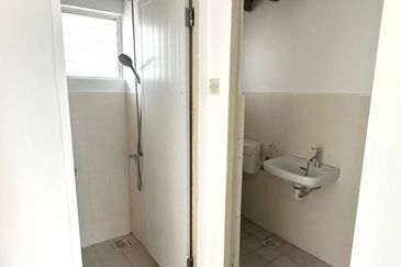 Taman Pulai Utama Flat