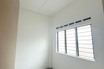 Taman Pulai Utama Flat