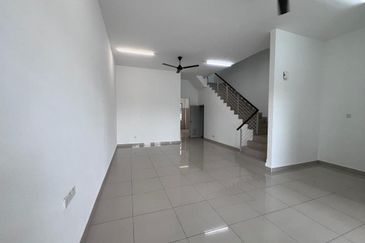 Austin Residence @Taman Mount Austin