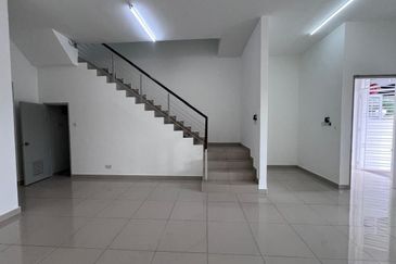 Austin Residence @Taman Mount Austin