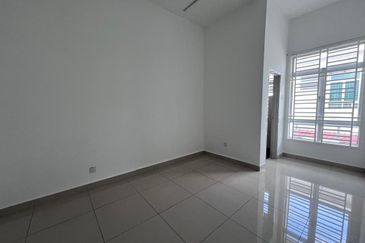 Austin Residence @Taman Mount Austin