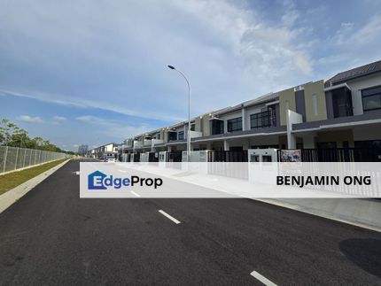 Mutiara Maju Mutiara Rini Brand New House, Johor, Skudai