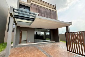 Aurora Resort Villas