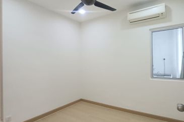 Dedaun Hijau (Greenfield Regency)