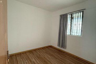 Flat Taman Ungku Tun Aminah