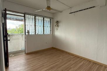 Flat Taman Ungku Tun Aminah