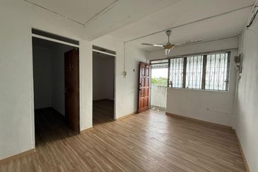 Flat Taman Ungku Tun Aminah