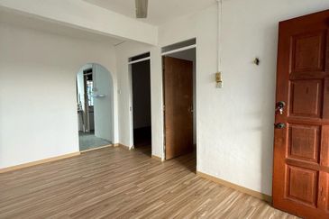 Flat Taman Ungku Tun Aminah
