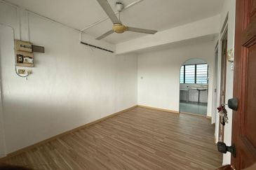 Flat Taman Ungku Tun Aminah