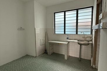 Flat Taman Ungku Tun Aminah