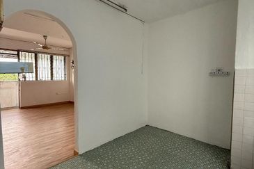 Flat Taman Ungku Tun Aminah