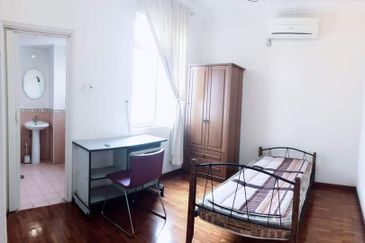 Pangsapuri Orchid View Luxury Apartment