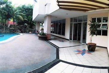 Pangsapuri Orchid View Luxury Apartment