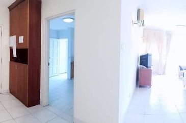 Pangsapuri Orchid View Luxury Apartment