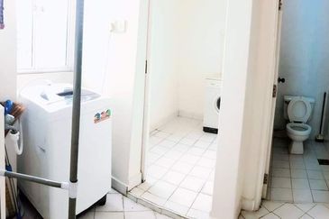 Pangsapuri Orchid View Luxury Apartment