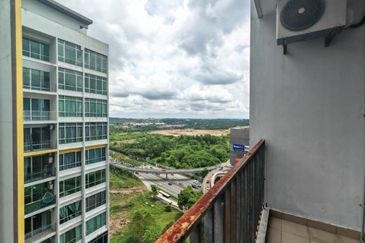 Dedaun Hijau (Greenfield Regency)