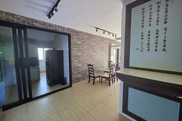 Dedaun Hijau (Greenfield Regency)