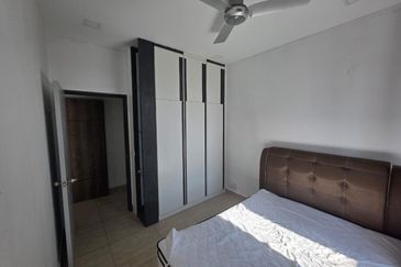 Dedaun Hijau (Greenfield Regency)