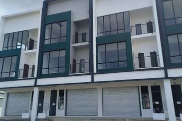 Crest @ Austin Emerald 1