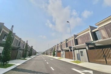 Aurora Resort Villas