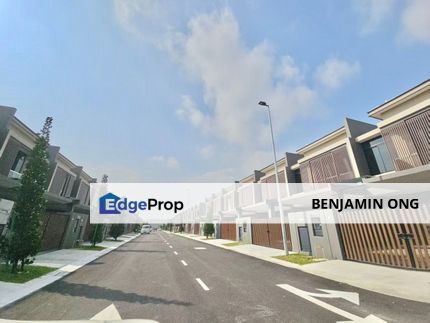 Iskandar Puteri Aurora Resort Villa , Johor, 
