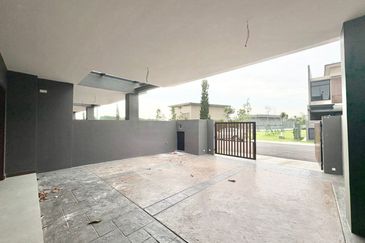 Aurora Resort Villas