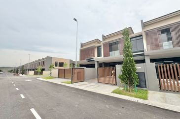 Aurora Resort Villas