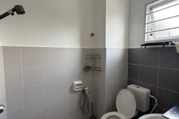 Gelang Patah Nusantara Prima For Rent