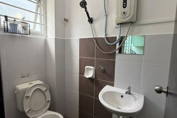 Gelang Patah Nusantara Prima For Rent