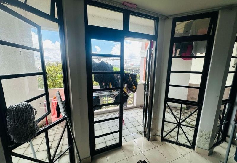 Tanjung Puteri Condominium