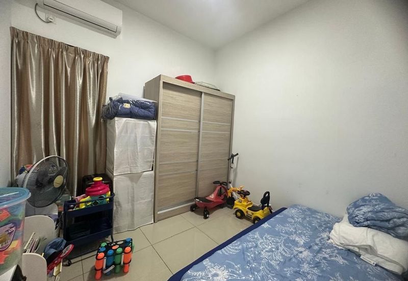 Dedaun Hijau (Greenfield Regency)