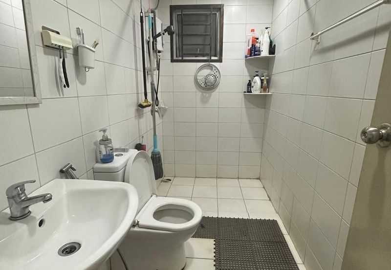 Dedaun Hijau (Greenfield Regency)