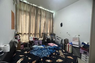 Dedaun Hijau (Greenfield Regency)