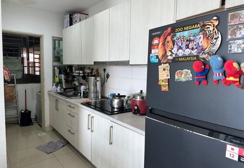 Dedaun Hijau (Greenfield Regency)