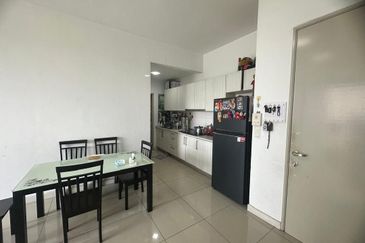 Dedaun Hijau (Greenfield Regency)