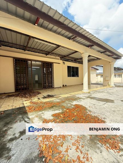 Jb Town Taman Sri Tebrau Single Storey, Johor, Johor Bahru