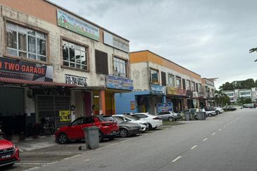 Gelang Patah Nusaria 2 Storey Shoplot
