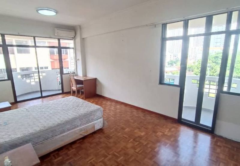 Tanjung Puteri Condominium