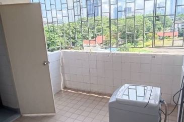 Tanjung Puteri Condominium