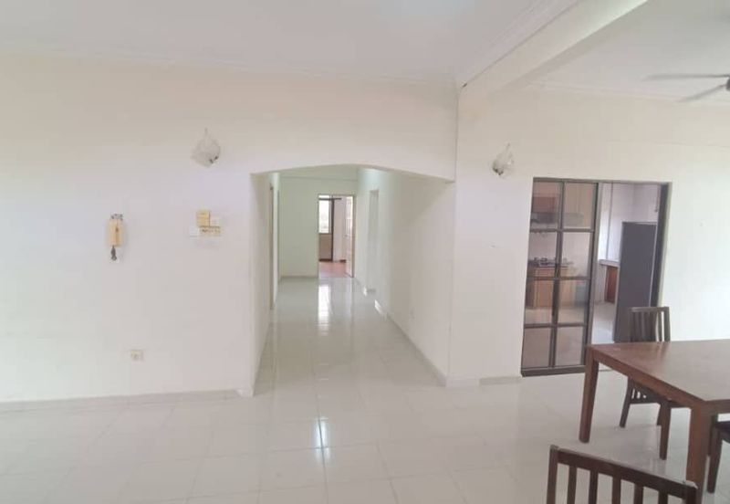 Tanjung Puteri Condominium