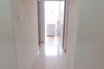 Tanjung Puteri Condominium