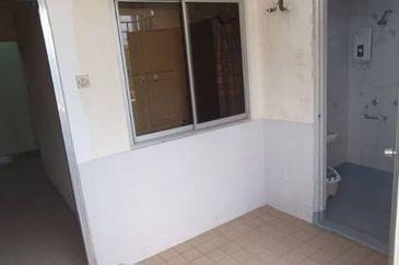 Tanjung Puteri Condominium