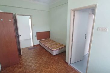 Tanjung Puteri Condominium