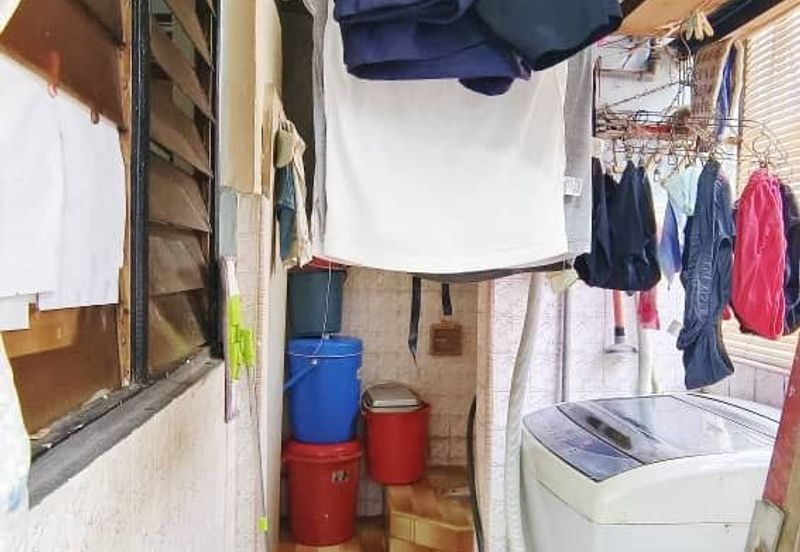 Flat Taman Ungku Tun Aminah