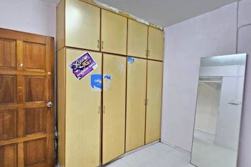 Flat Taman Ungku Tun Aminah