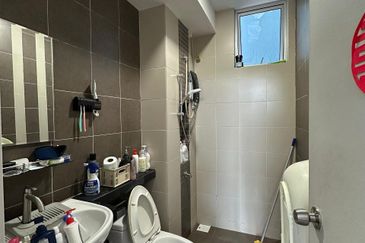 D Rich Executive Suites