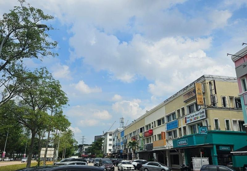 Taman Mount Austin Commercial