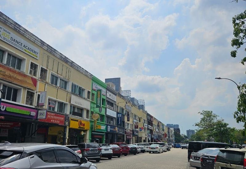 Taman Mount Austin Commercial