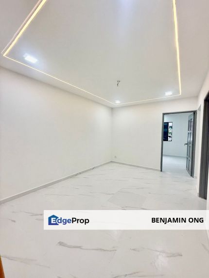 Tampoi Taman Cempaka Flat Ground Floor, Johor, Johor Bahru